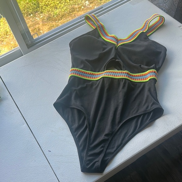 NWOT Black Swimsuit with Rainbow Tris size XL - Picture 2 of 2
